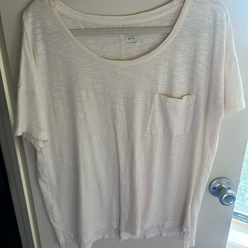 Old Navy Women's Cream Boyfriend Short Sleeve Tee